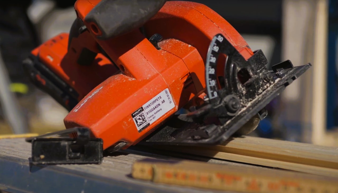 Lutande Hilti cirkelsåg