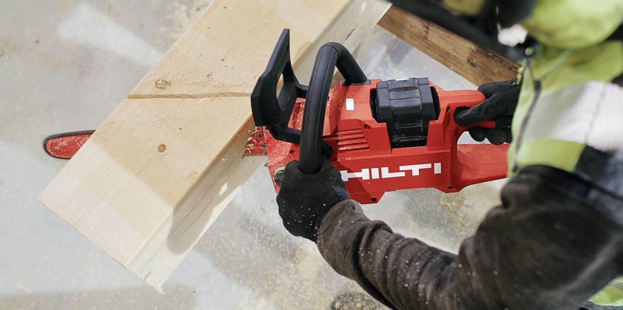 Diagonal avverkning av KL-trä med motorsåg