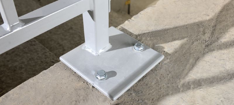 HUS3-H Betongskruv Ultimat betongskruv för snabbare permanent och tillfällig infästning i betong (elförzinkat, sexkantsskalle) Användningsområden 1