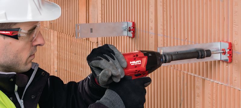 FOX VI S Konsol Mångsidig väggkonsol för montage av ventilerade fasadkonstruktioner Användningsområden 1