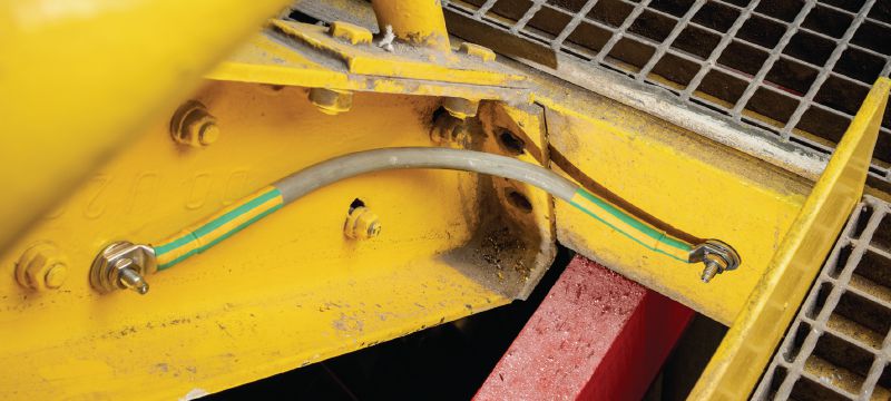 S-BT-ER HC Gängbult Gängbult (rostfritt stål, gängstorlek i mm) för elektriska anslutningar i stål i mycket korrosiva miljöer, rekommenderat maximalt tvärsnitt på ansluten kabel 120 mm² Användningsområden 1