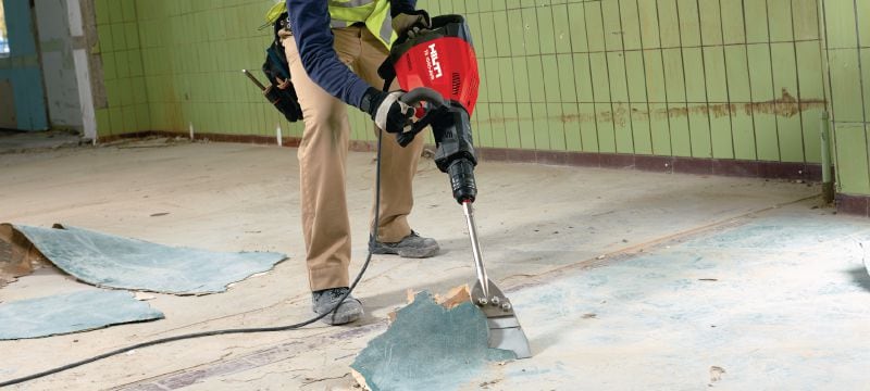 TE 1000-AVR Elektrisk bilningsmaskin Flexibel bilningsmaskin främst för rivning av golv men även väggar ibland (har universell kabel) Användningsområden 1