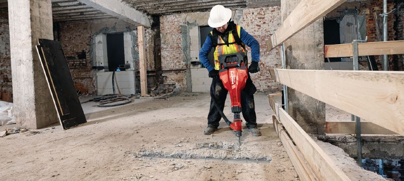 TE 2000-22 TE-S Batteridriven bilningsmaskin TE 2000 Kraftfull och lätt 22 V bilningsmaskin för demolering av betong (Nuron Plattform) Användningsområden 1