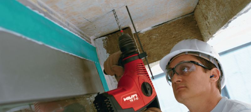 TE 7-C Elektrisk borrhammare Kraftfull borrhammare SDS Plus med D-grepp och inställning för mejsling Användningsområden 1