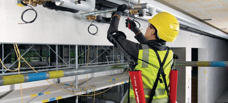 EXO-O1 Exoskelett, ovanför huvudet Passivt exoskelett för att avlasta axlarna och armarna vid montage ovanför huvudet Användningsområden 1
