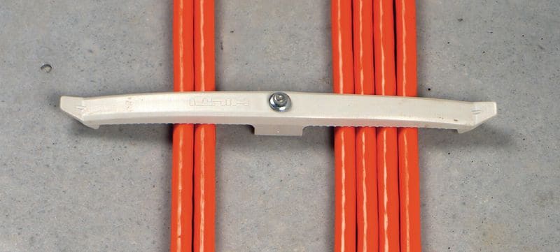 EKB Kabelbygel Kabelbygel för användning med förmonterad spikplugg Användningsområden 1